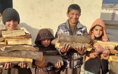 Firewood and warm food for orphans in Faizabad